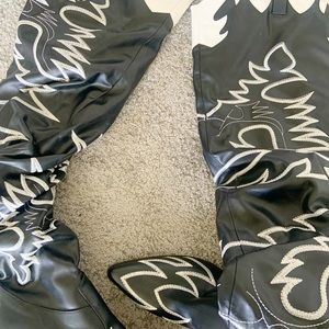 White Strips Cowboy boots ( Knee-Length)